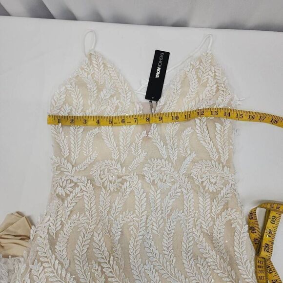 Fashion Nova Size Small Masella Maxi Dress In Ivory NWT  E1 - Picture 5 of 11